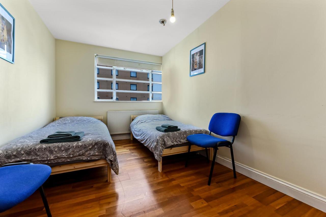 Spacious 2 Bedroom Apartment In Ealing Broadway Bagian luar foto