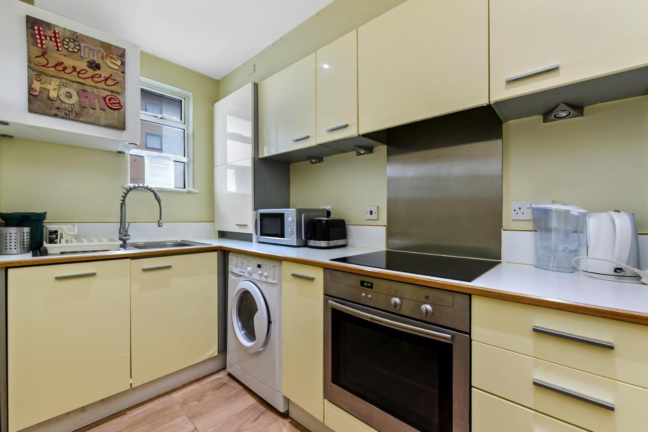 Spacious 2 Bedroom Apartment In Ealing Broadway Bagian luar foto
